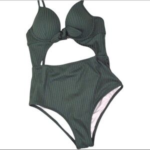 NWOT 32A‎ Light Lift Ribbed Tie-Front Cut Out One Piece Swimsuit Shade & Shore